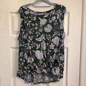 Elegant Floral Women's Blouse in Green and White